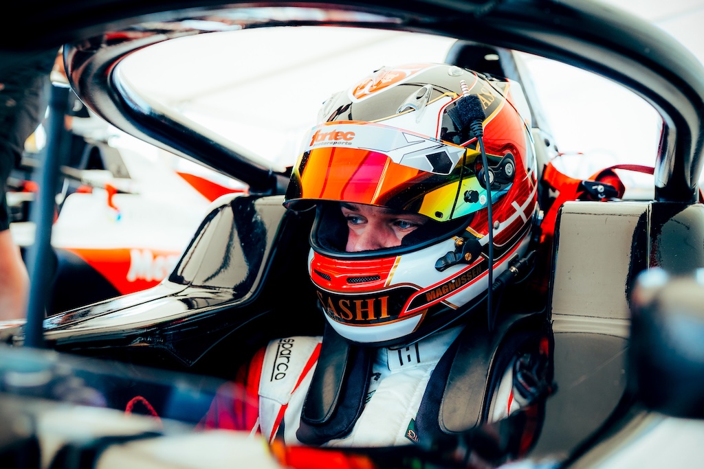 Luca Magnussen sætter forventninger højt inden GB4-finale.
(Foto: Fortec Motorsports)